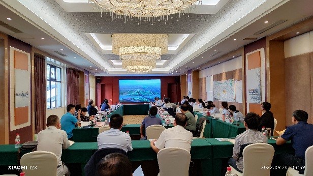 金衢設計集團所屬設計院設計一室負責的京臺至新臺高速公路臺兒莊連接線(xiàn)工程初步設計方案順利通過(guò)審查